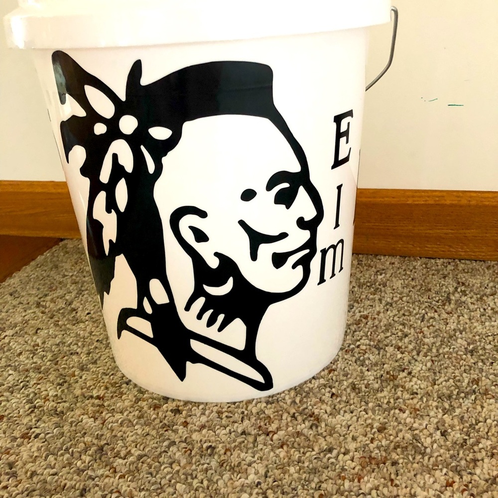 Personalized 5-Gallon Buckets